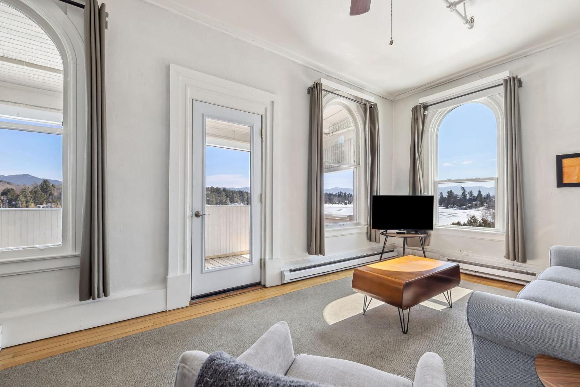 The Haus On Mirror Lake Lake Placid Quarto foto